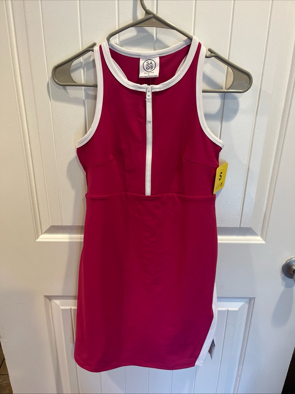 Women's Hot Pink Sleeveless Zip-Front Activewear Mini Dress